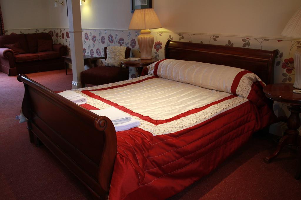 The Bell Hotel Clare Ngoại thất bức ảnh
