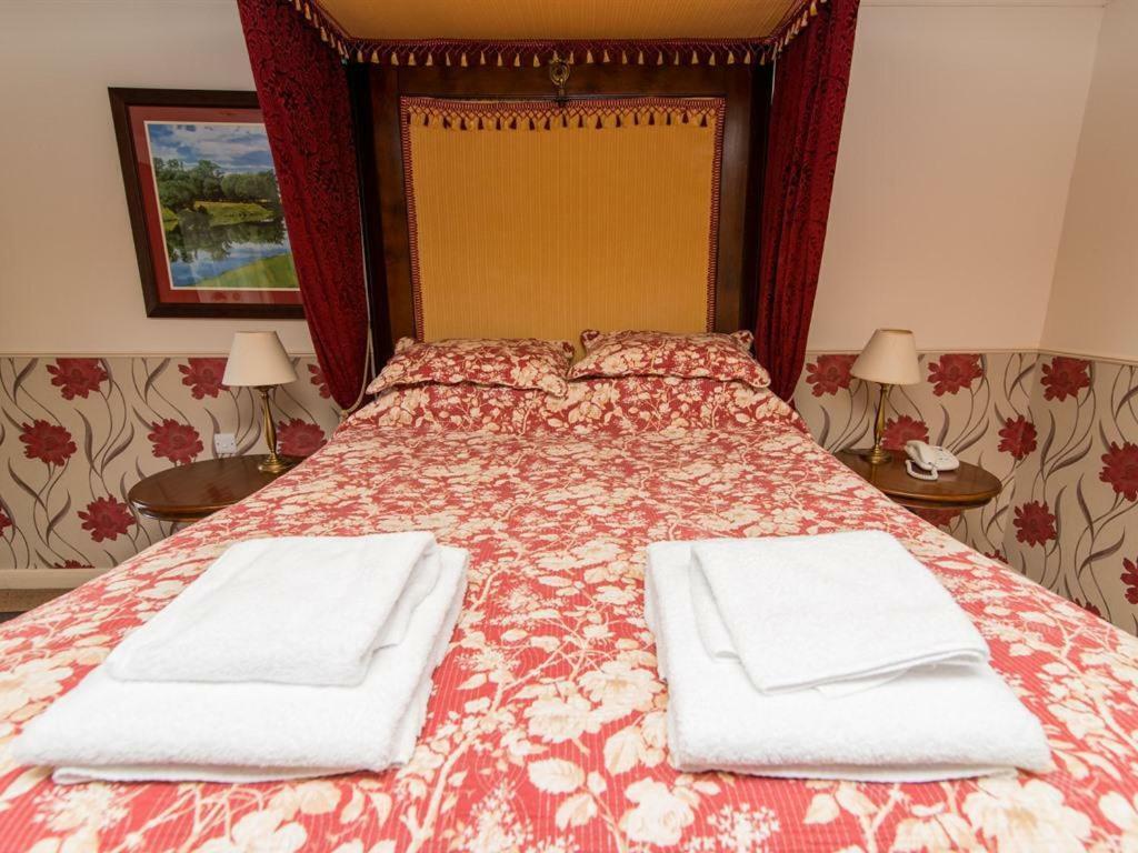 The Bell Hotel Clare Ngoại thất bức ảnh